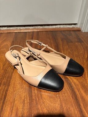 Steve Madden Beige and Black Cap Toe Slingback Flats